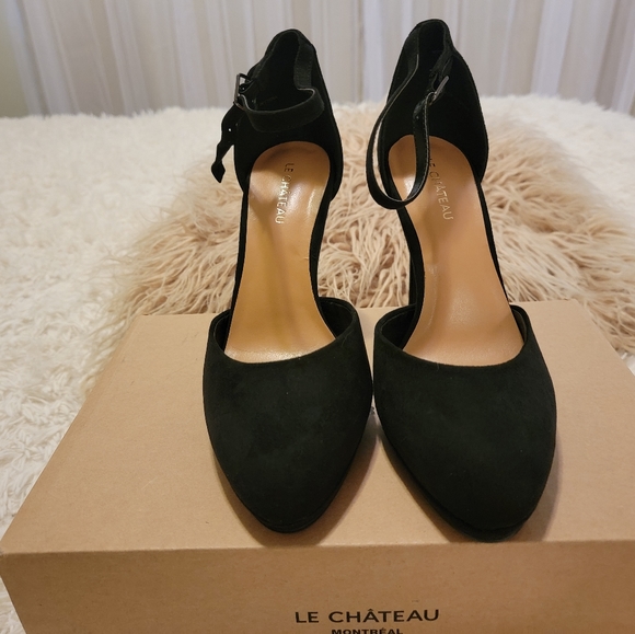 Le Chateau Black Mary Jane Heels - Picture 3 of 6